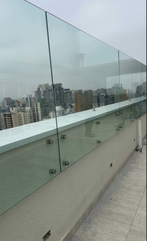 Guarda Corpo com vidro